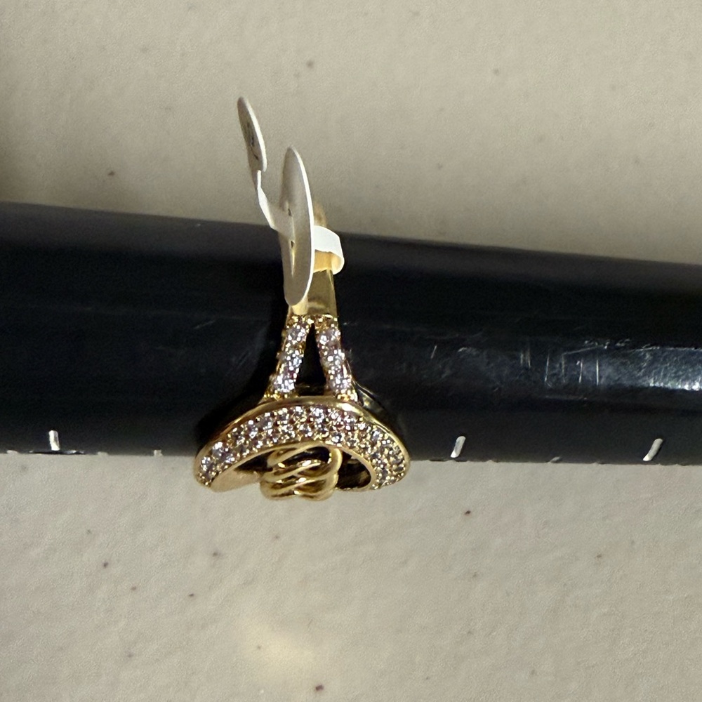Beautiful Ring size 9 - Picture 4 of 7